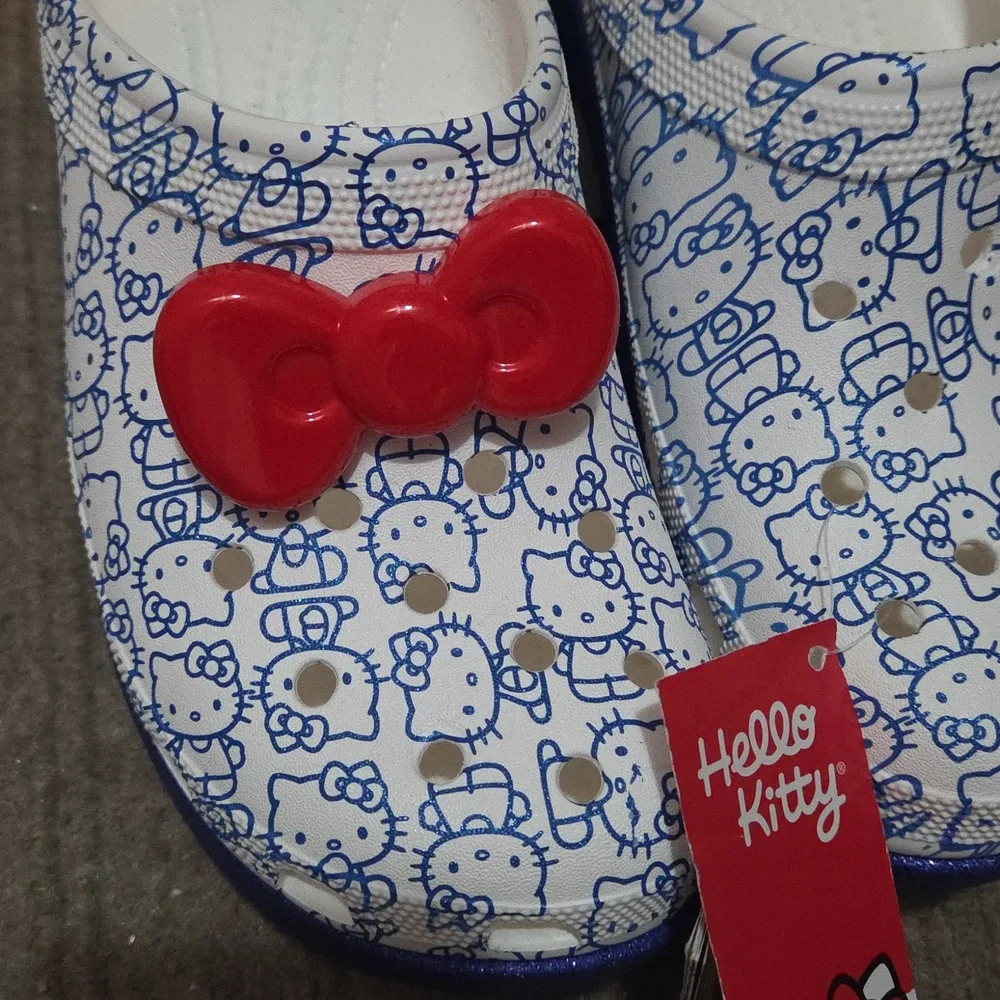 Hello Kitty 🏆 world